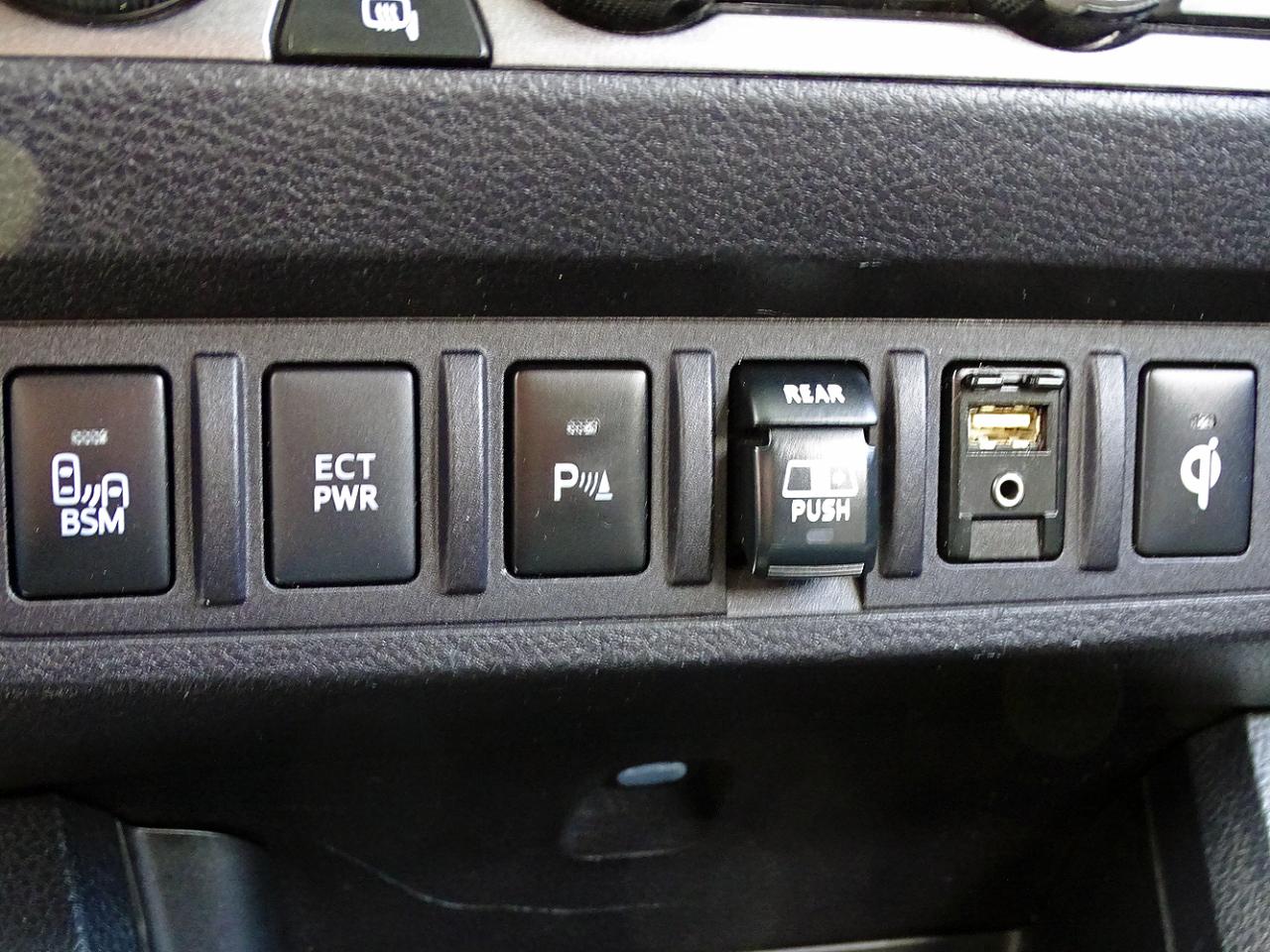 Toyota Tacoma 4WD TRD Off Road Double Cab 5' Bed V6 AT (Natl) 2019