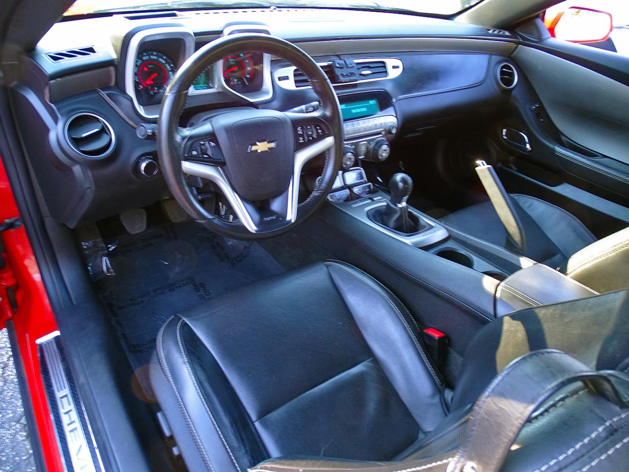 Chevrolet Camaro 2dr Cpe 2SS 2012