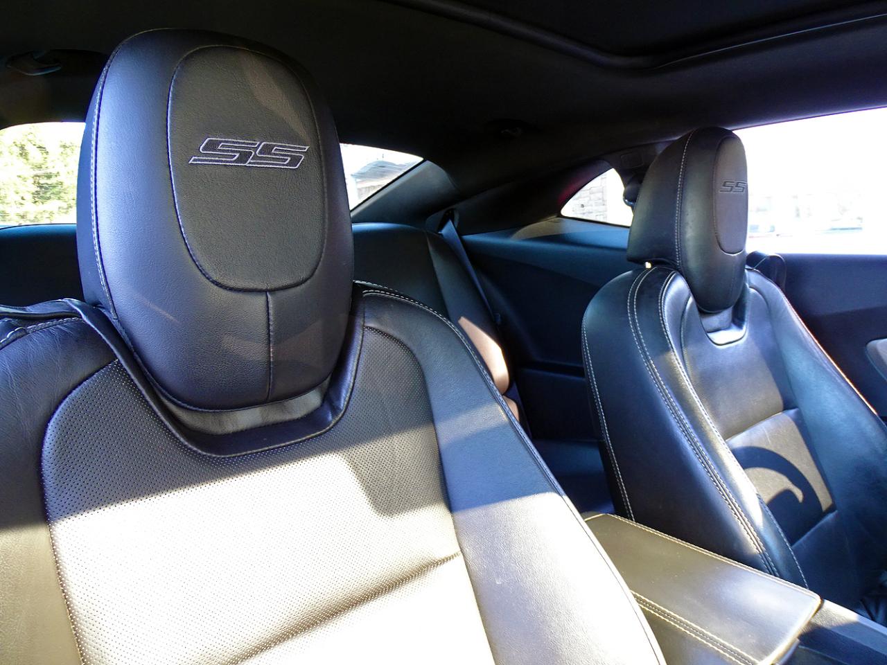 Chevrolet Camaro 2dr Cpe 2SS 2012