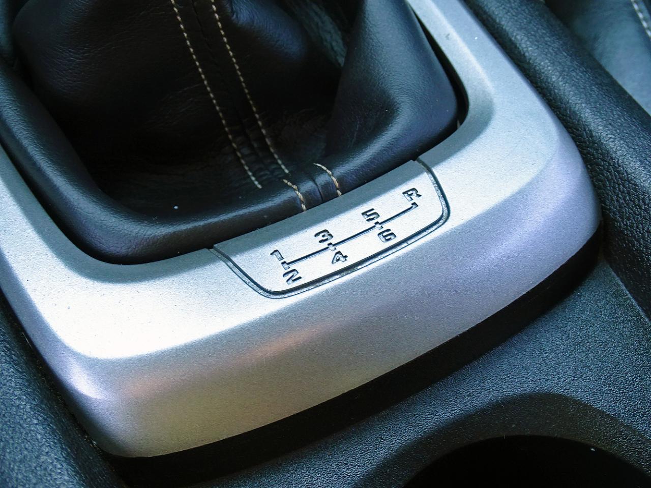 Chevrolet Camaro 2dr Cpe 2SS 2012