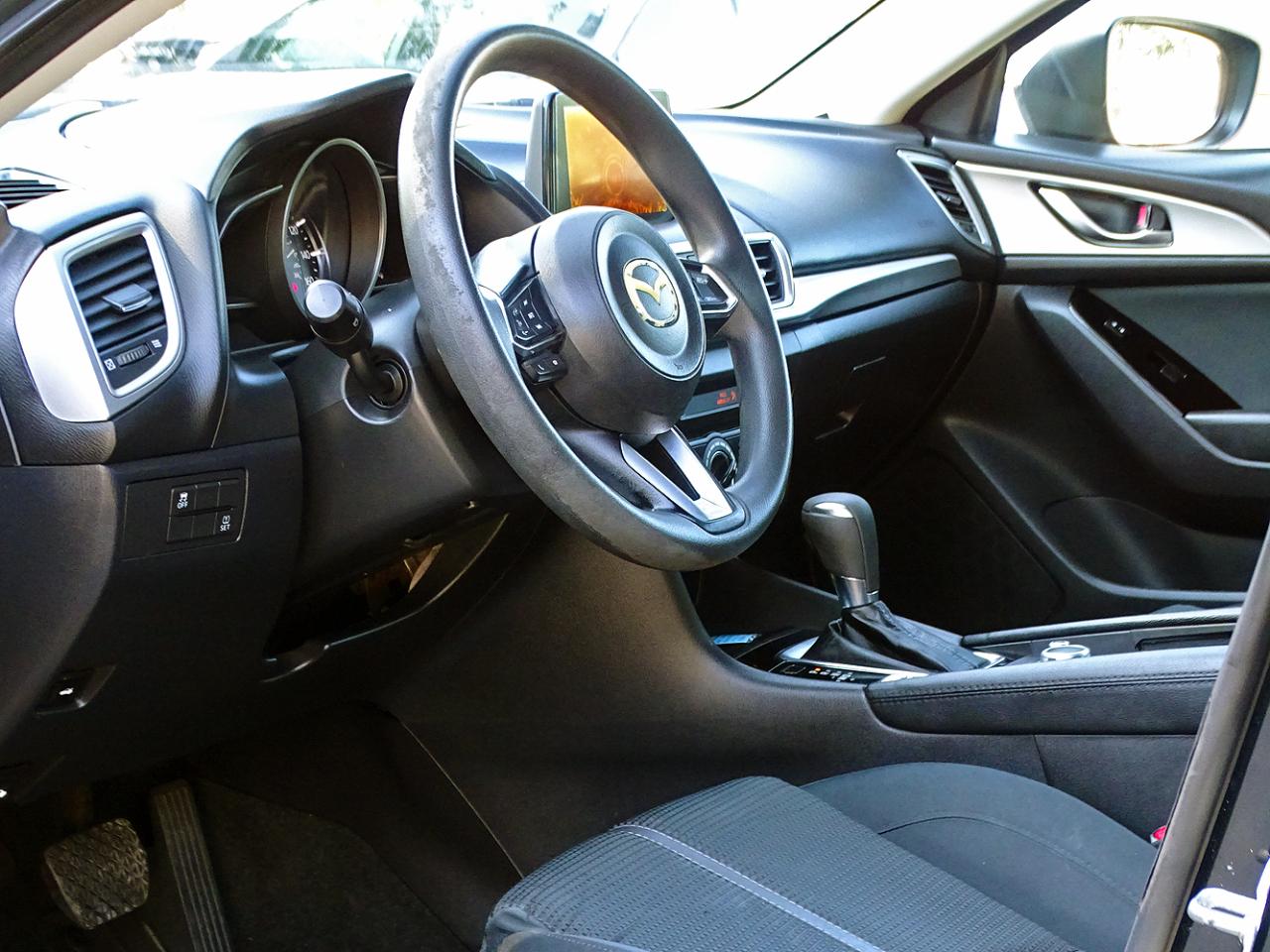 Mazda Mazda3 4-Door Sport Auto 2018