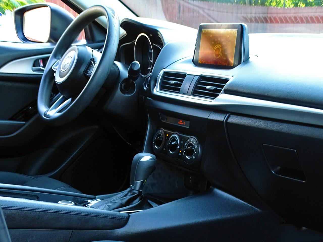 Mazda Mazda3 4-Door Sport Auto 2018