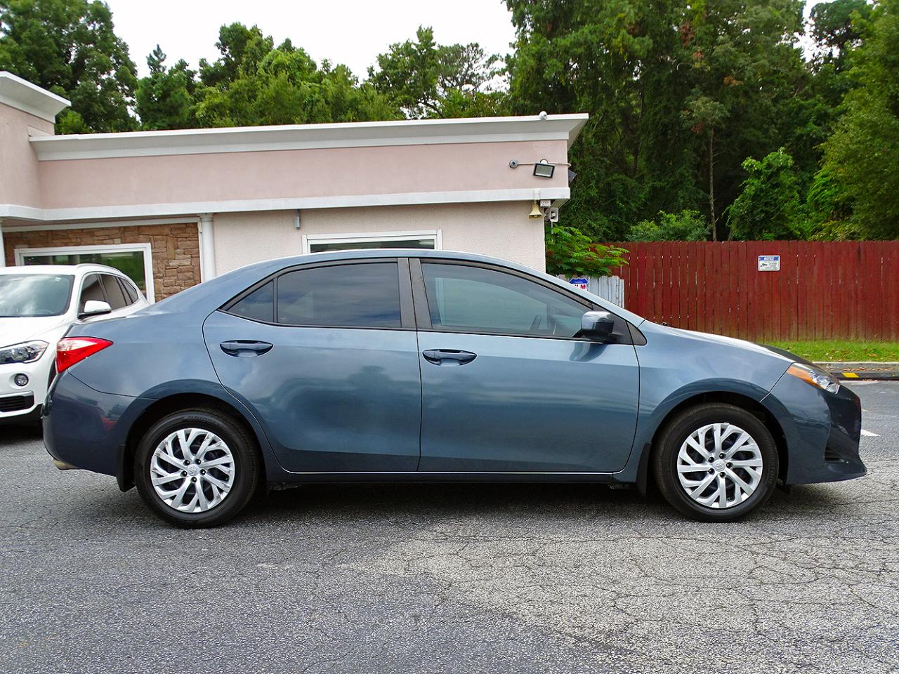 Toyota Corolla LE 2019
