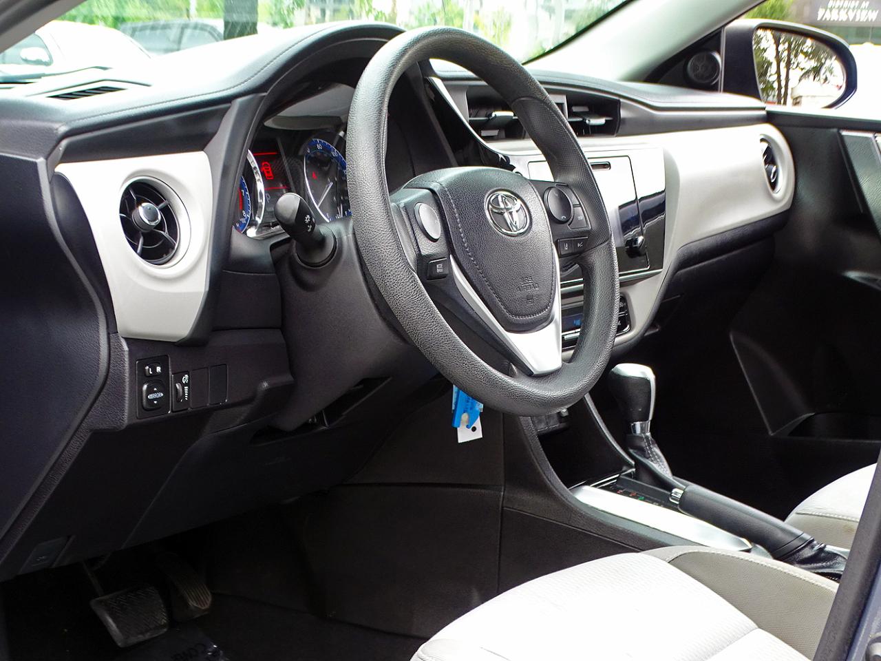 Toyota Corolla LE 2019
