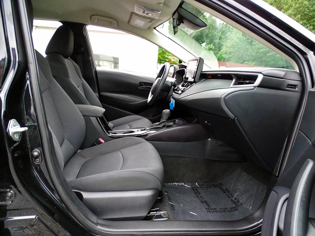 Toyota Corolla LE CVT (Natl) 2022