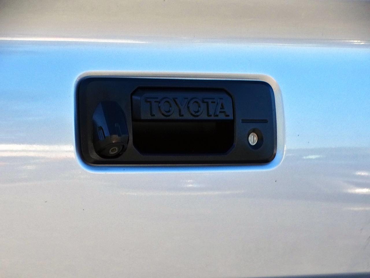 Toyota Tacoma TRD Sport Dbl Cab 4WD V6 at 2017