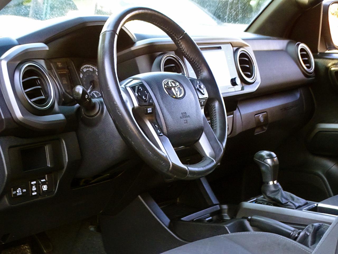 Toyota Tacoma TRD Sport Dbl Cab 4WD V6 at 2017