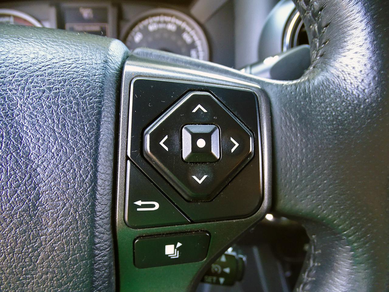 Toyota Tacoma TRD Sport Dbl Cab 4WD V6 at 2017