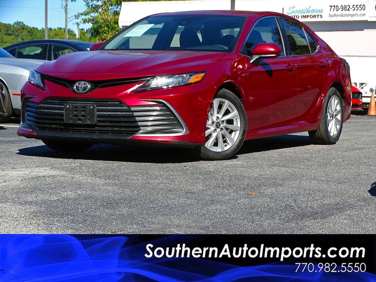 Toyota Camry LE Auto (Natl) 2021