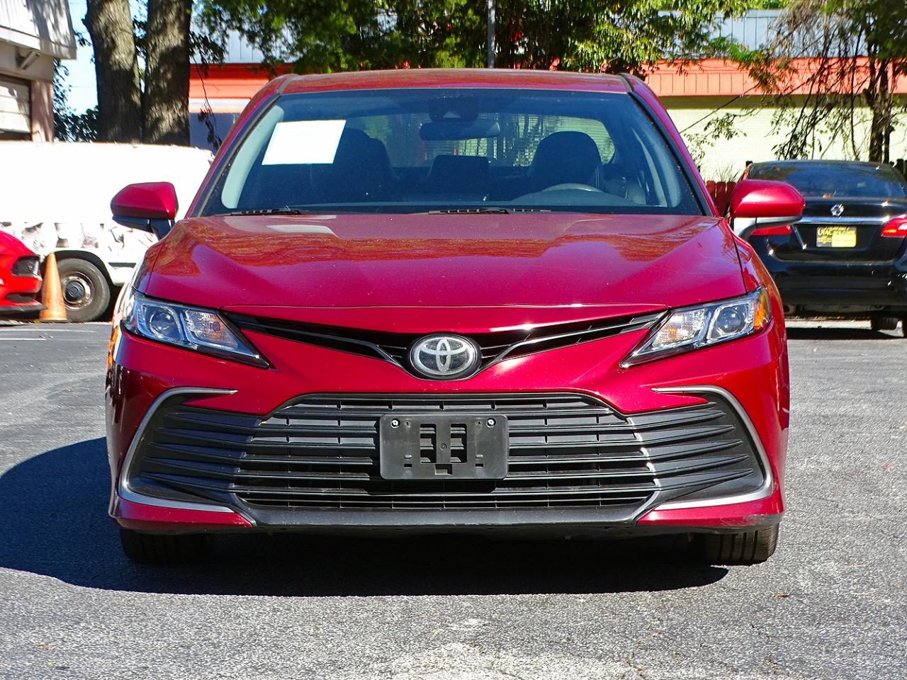 Toyota Camry LE Auto (Natl) 2021