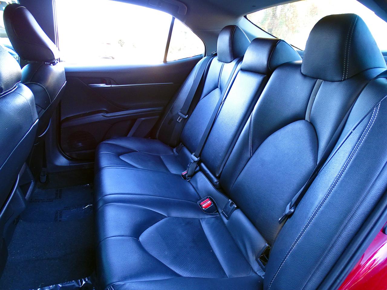 Toyota Camry LE Auto (Natl) 2021