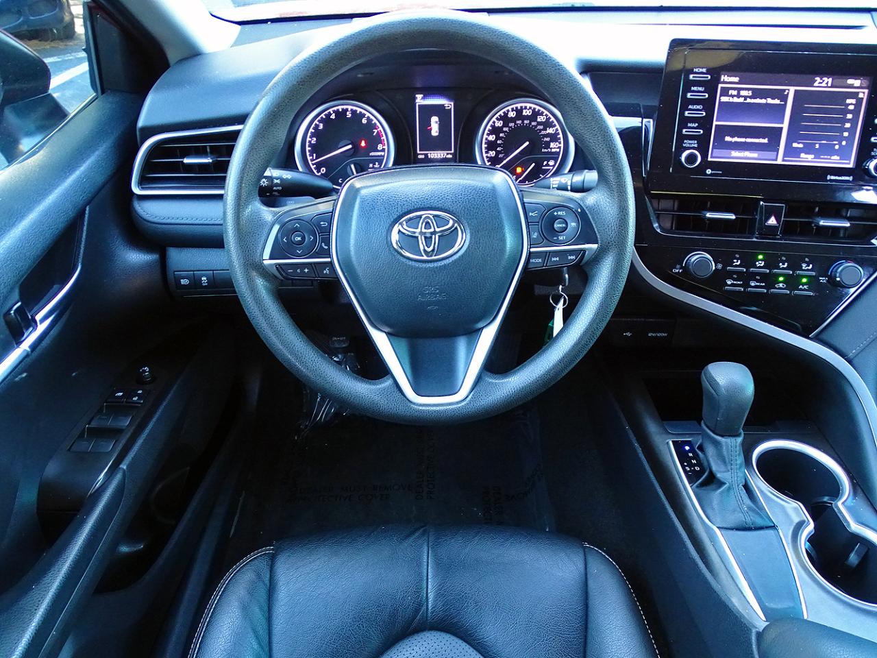 Toyota Camry LE Auto (Natl) 2021