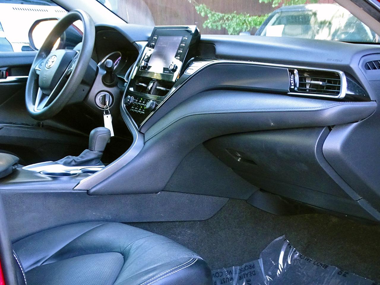 Toyota Camry LE Auto (Natl) 2021