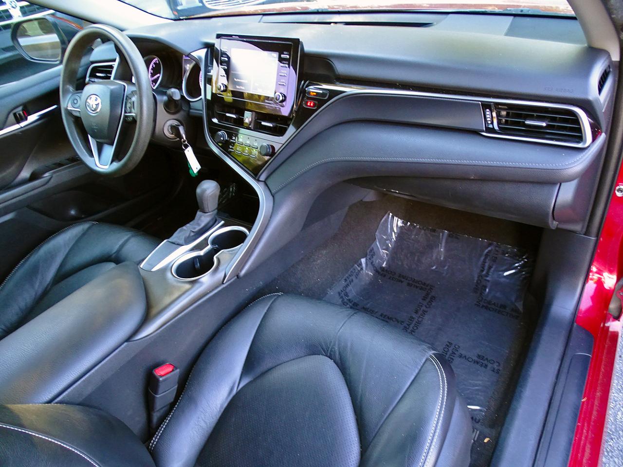 Toyota Camry LE Auto (Natl) 2021