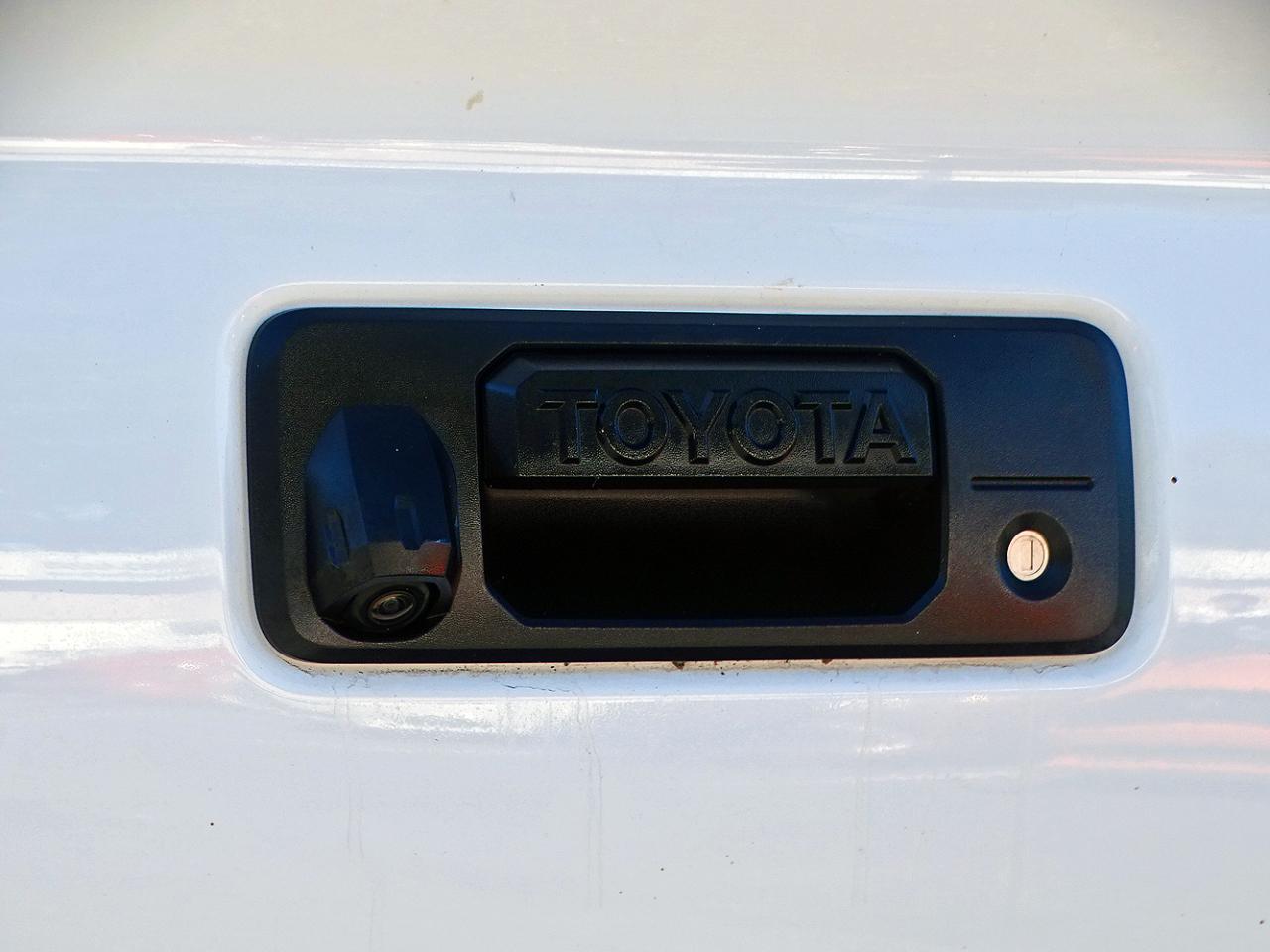 Toyota Tacoma 4WD SR5 Double Cab 6' Bed V6 AT (Natl) 2023