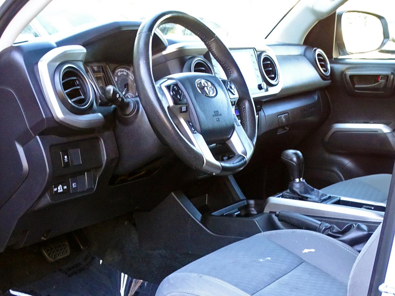 Toyota Tacoma 4WD SR5 Double Cab 6' Bed V6 AT (Natl) 2023