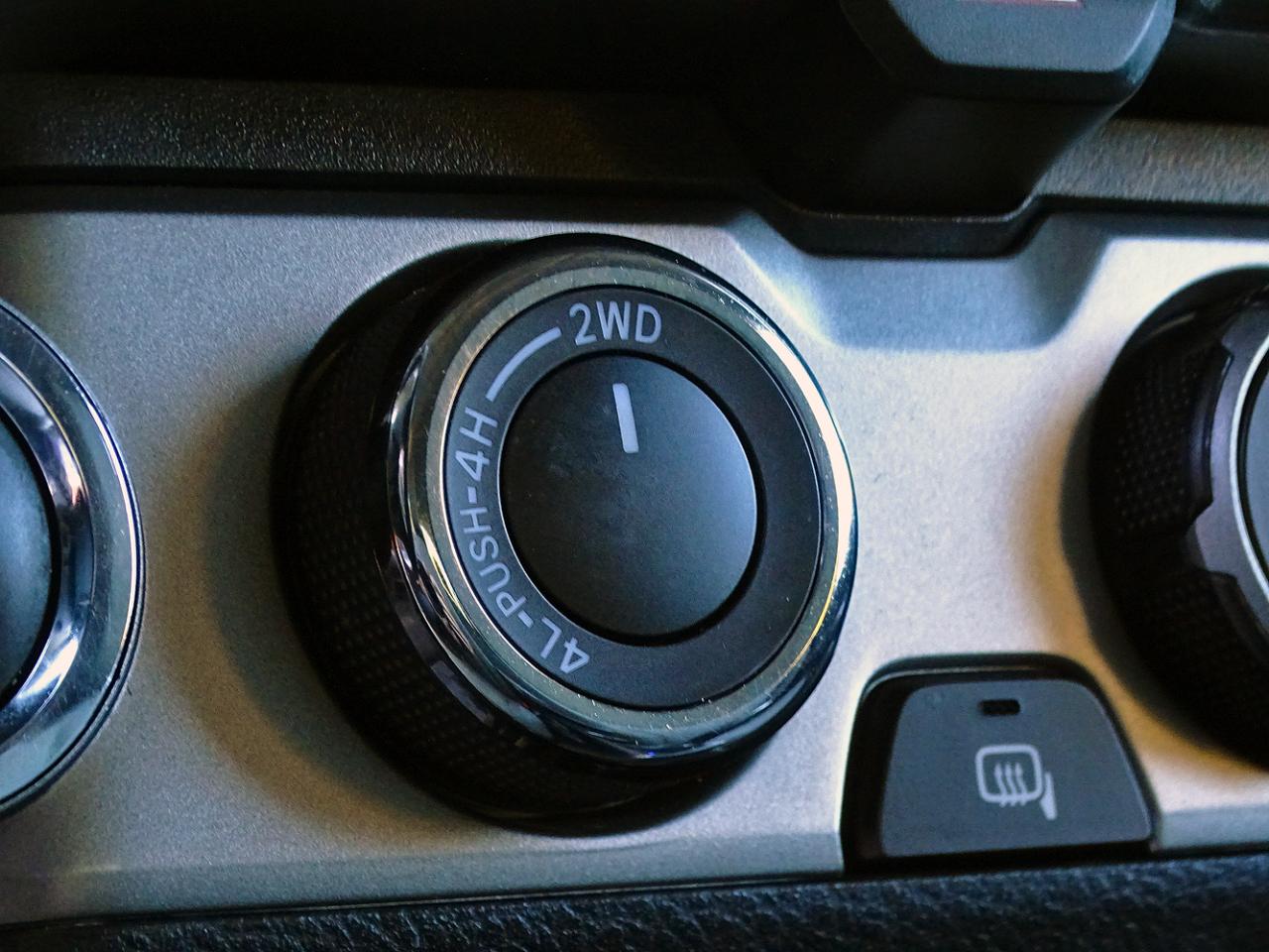 Toyota Tacoma 4WD SR5 Double Cab 6' Bed V6 AT (Natl) 2023