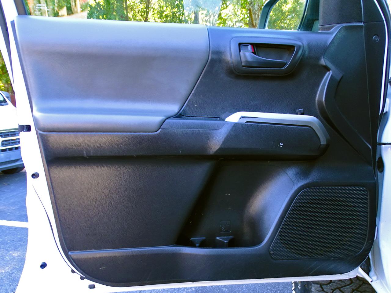 Toyota Tacoma 4WD SR5 Double Cab 6' Bed V6 AT (Natl) 2023