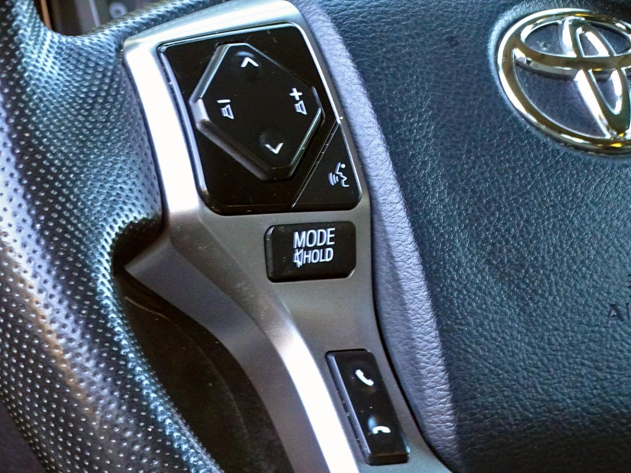 Toyota Tacoma 4WD SR5 Double Cab 6' Bed V6 AT (Natl) 2023
