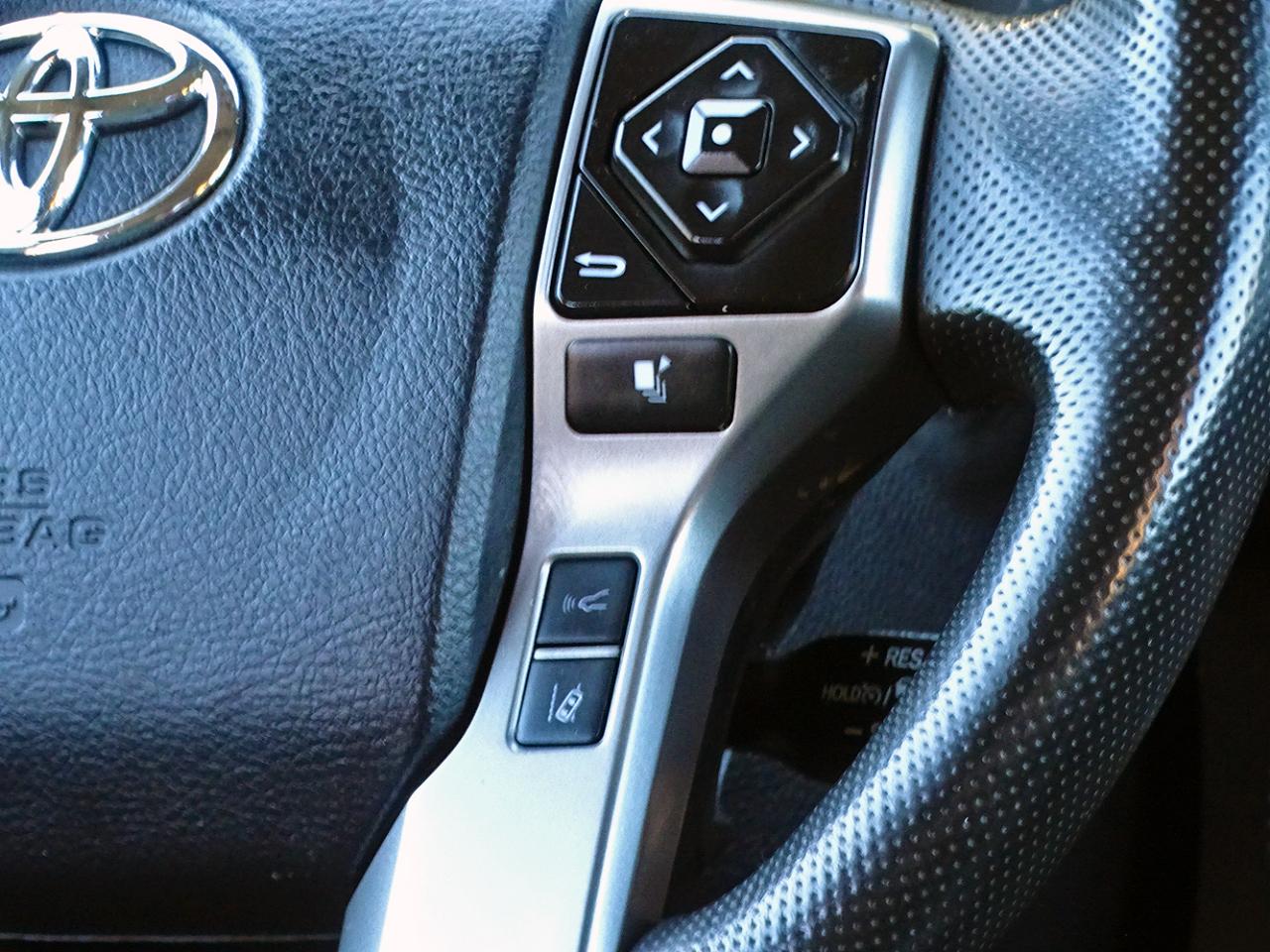 Toyota Tacoma 4WD SR5 Double Cab 6' Bed V6 AT (Natl) 2023