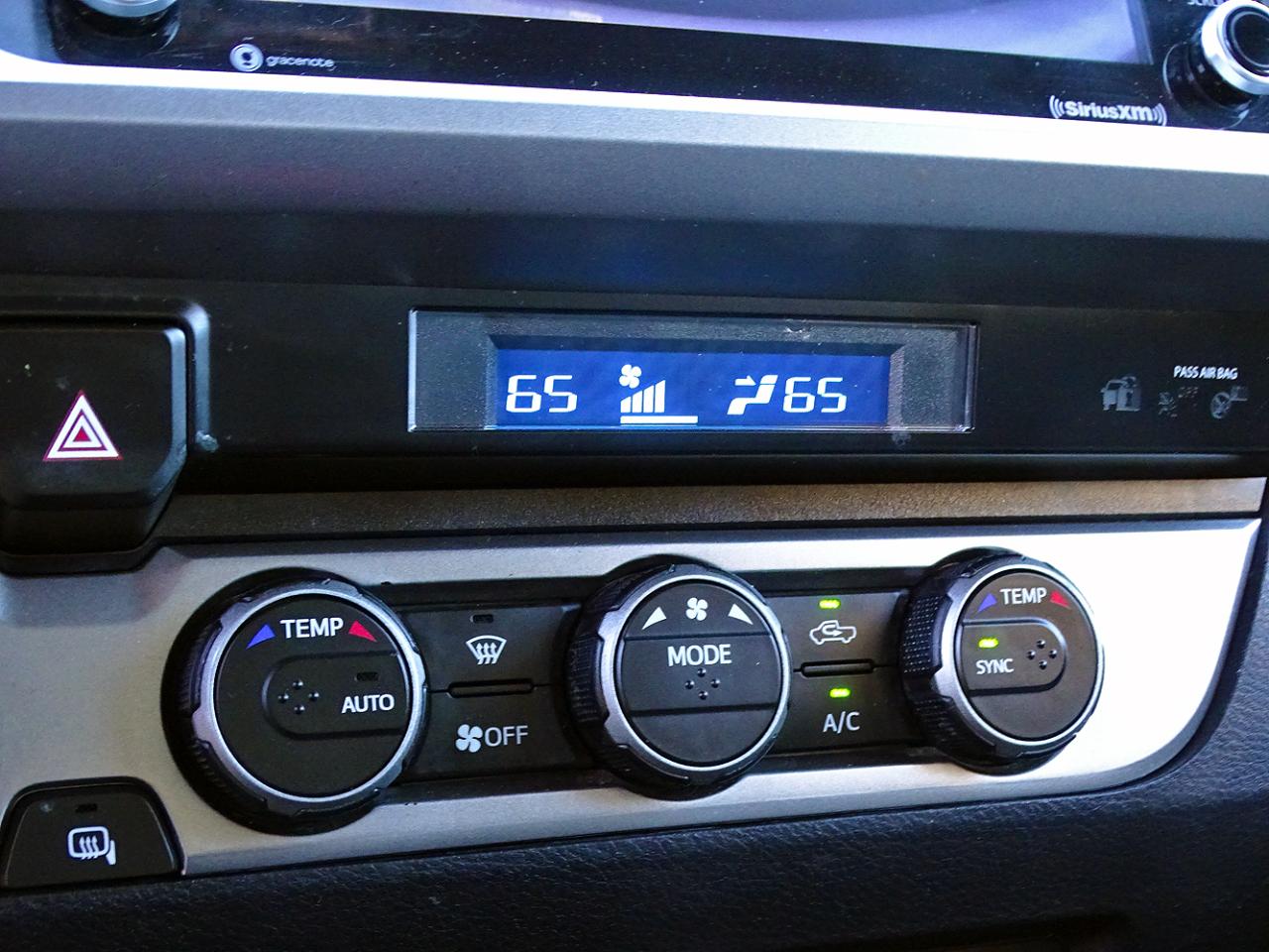 Toyota Tacoma 4WD SR5 Double Cab 6' Bed V6 AT (Natl) 2023