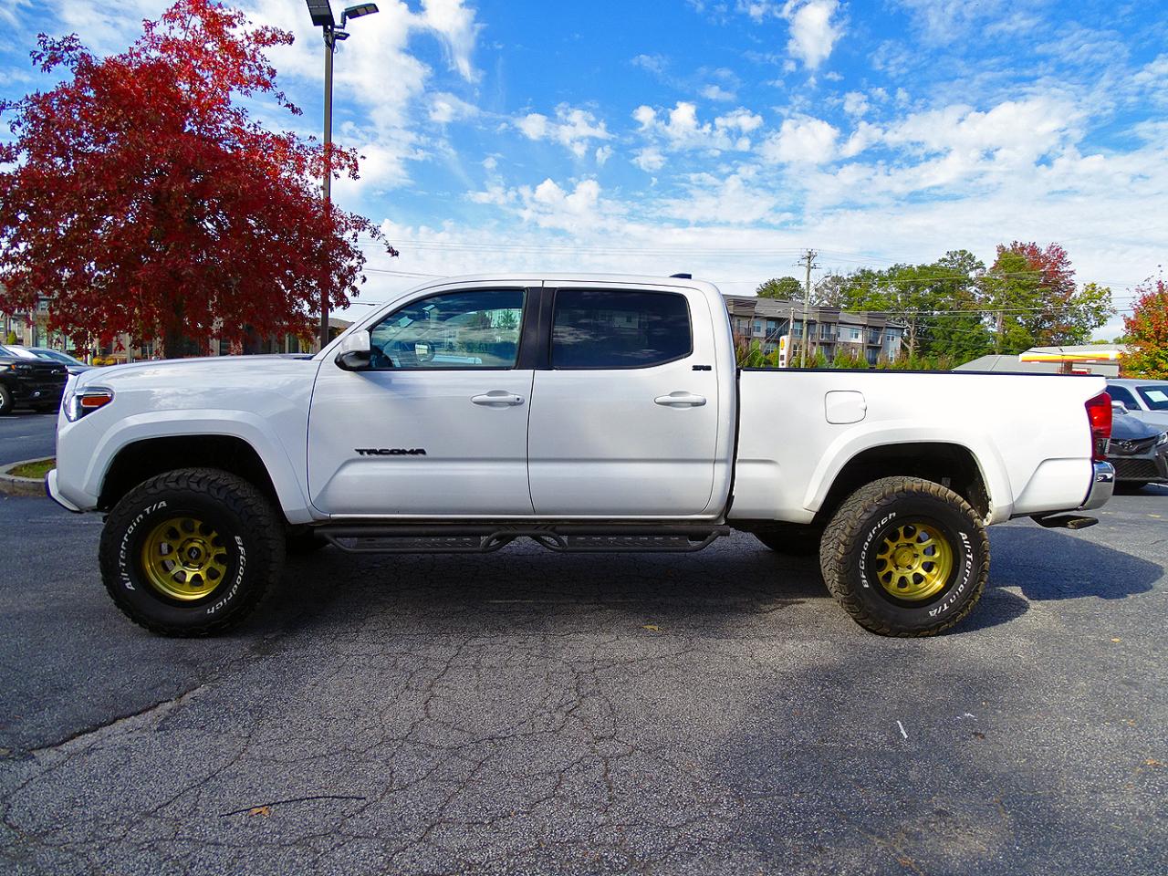 Toyota Tacoma photo 6