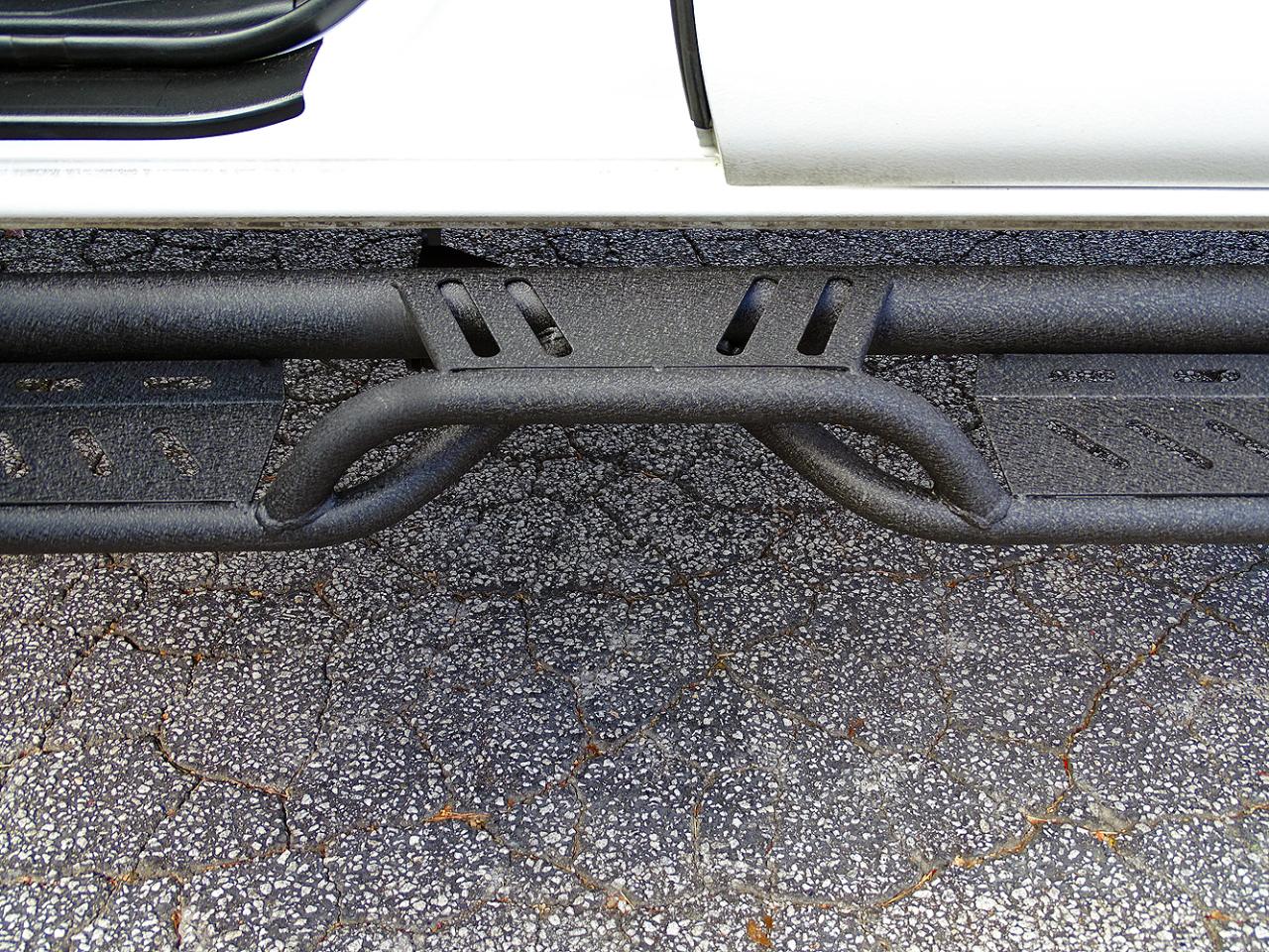 Toyota Tacoma photo 17