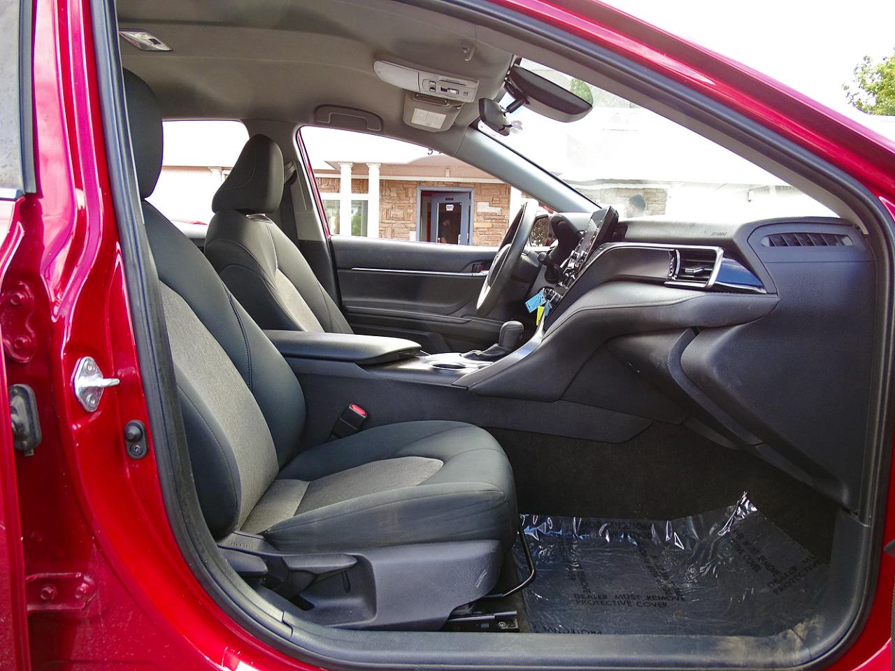 Toyota Camry photo 25
