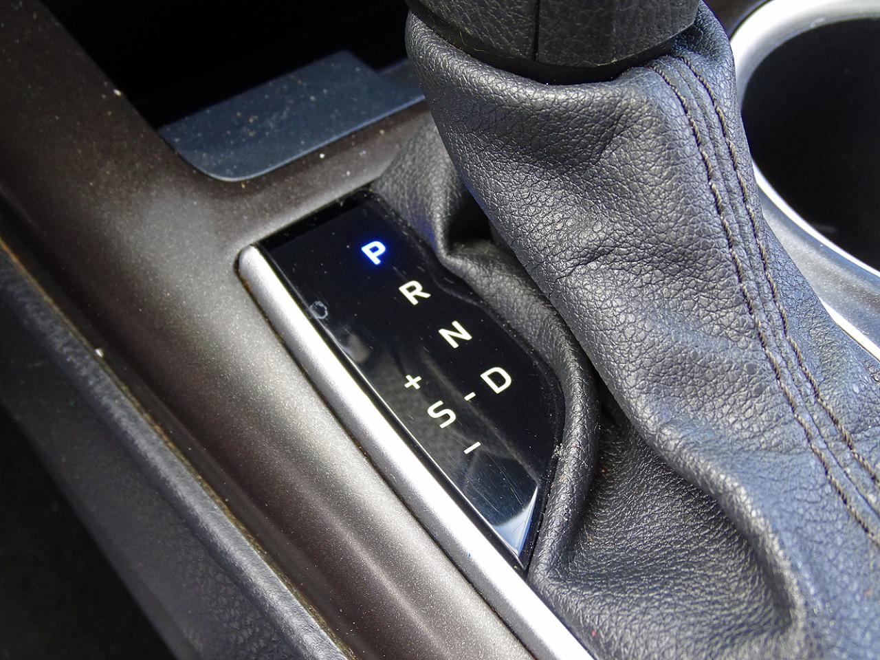 Toyota Camry photo 31