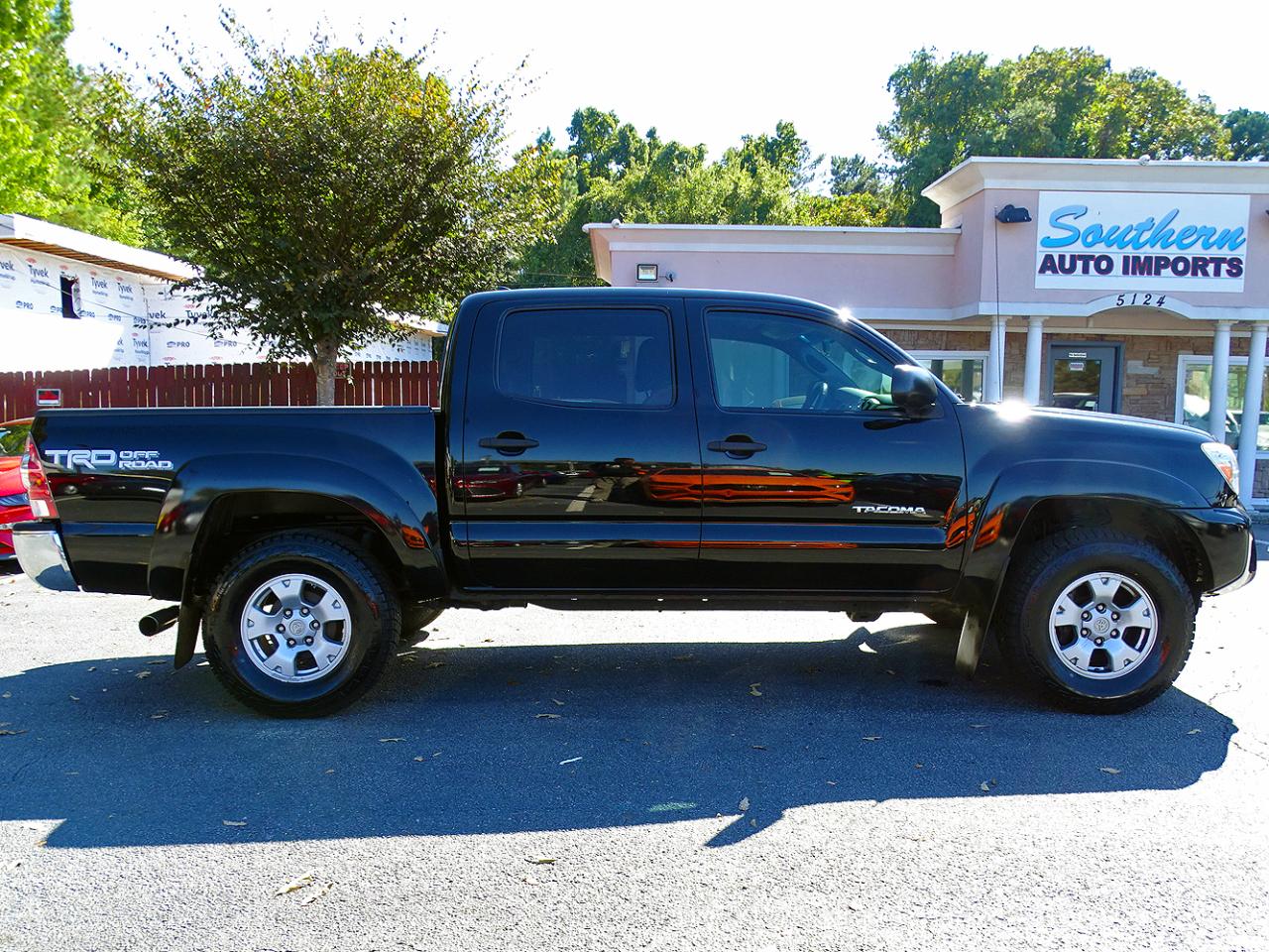 Toyota Tacoma 4WD Double Cab V6 AT TRD Off Road (Natl) 2015