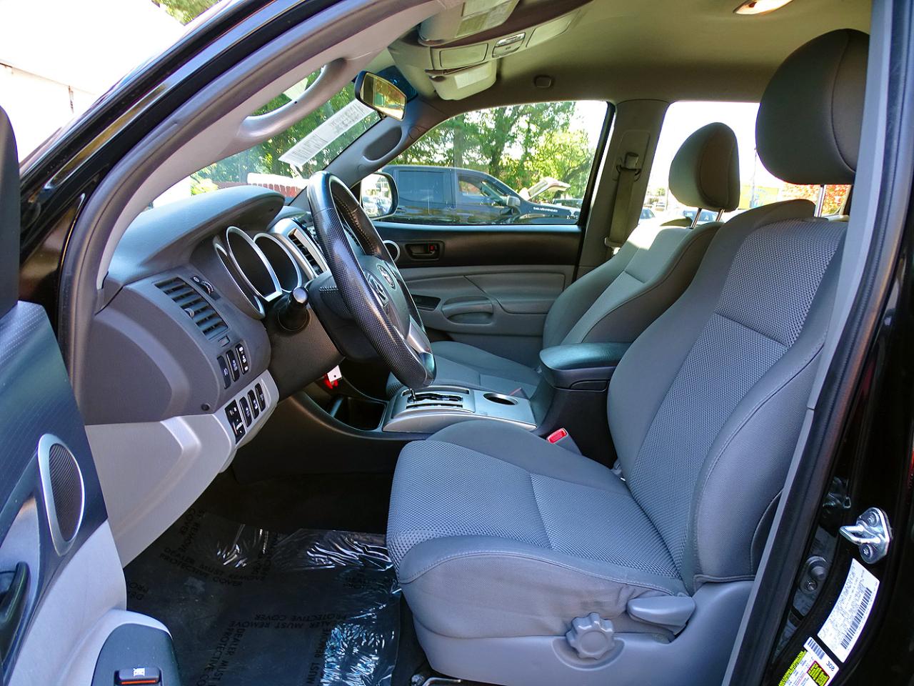 Toyota Tacoma 4WD Double Cab V6 AT TRD Off Road (Natl) 2015