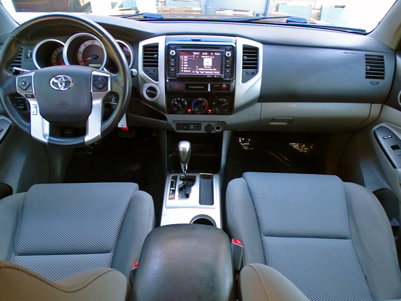 Toyota Tacoma 4WD Double Cab V6 AT TRD Off Road (Natl) 2015