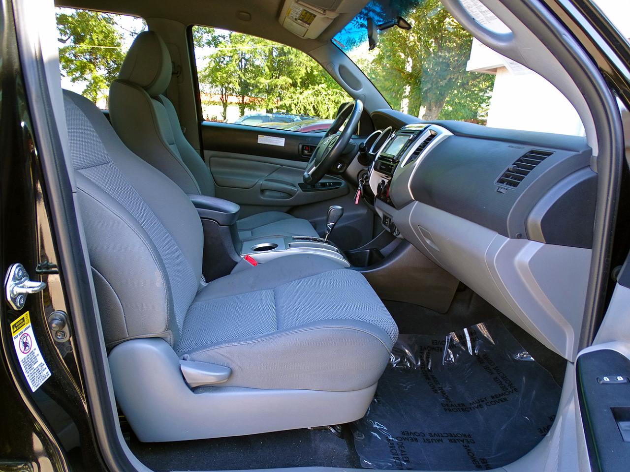 Toyota Tacoma 4WD Double Cab V6 AT TRD Off Road (Natl) 2015