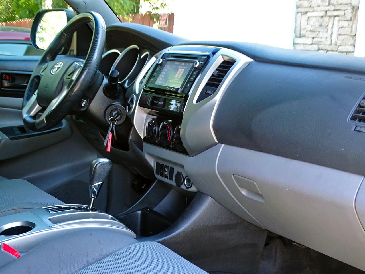 Toyota Tacoma 4WD Double Cab V6 AT TRD Off Road (Natl) 2015