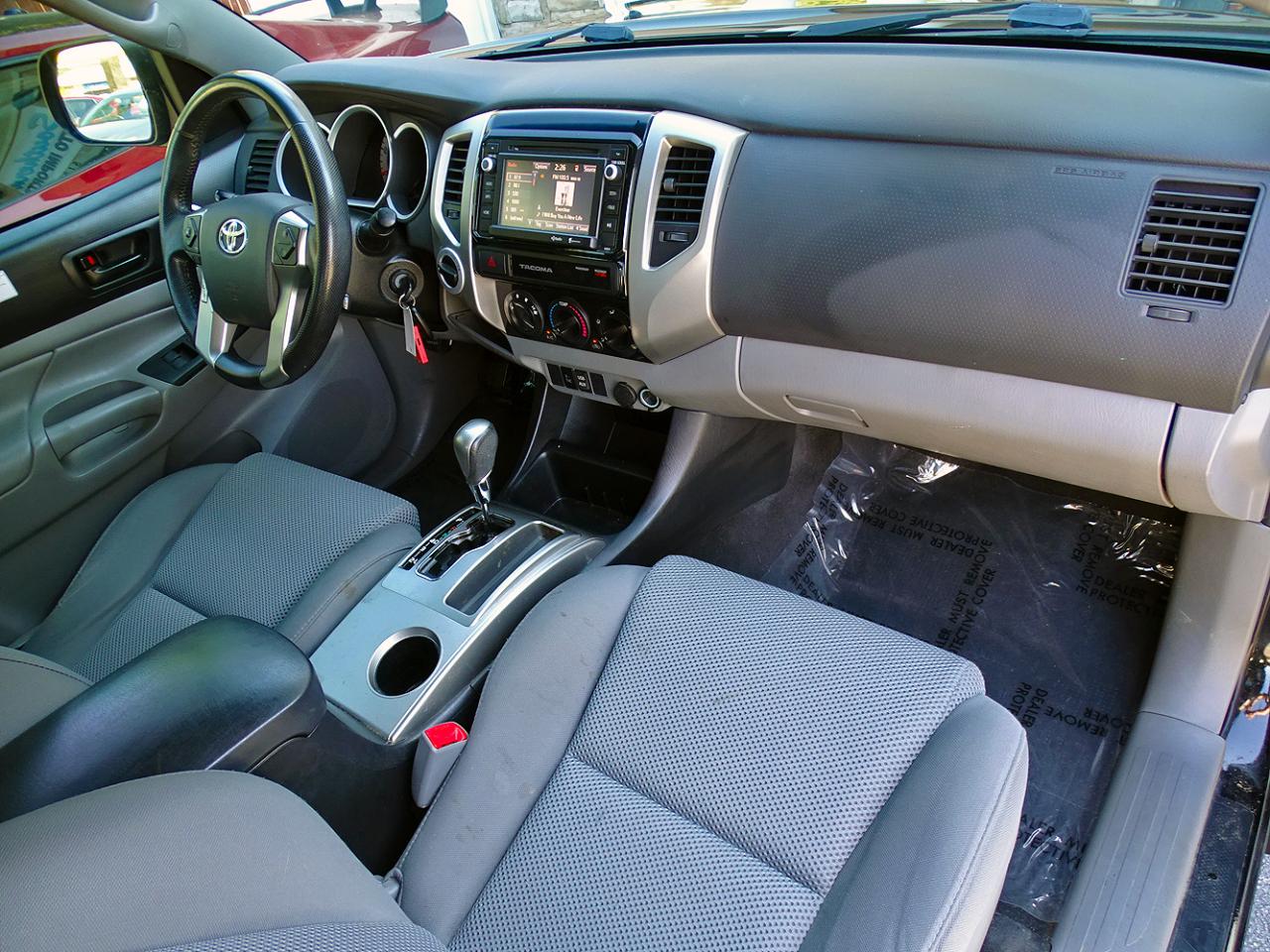 Toyota Tacoma 4WD Double Cab V6 AT TRD Off Road (Natl) 2015