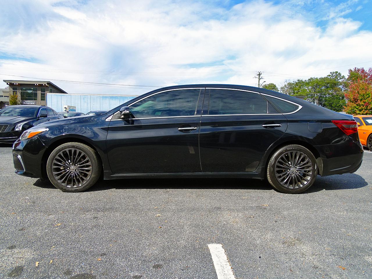 Toyota Avalon photo 5