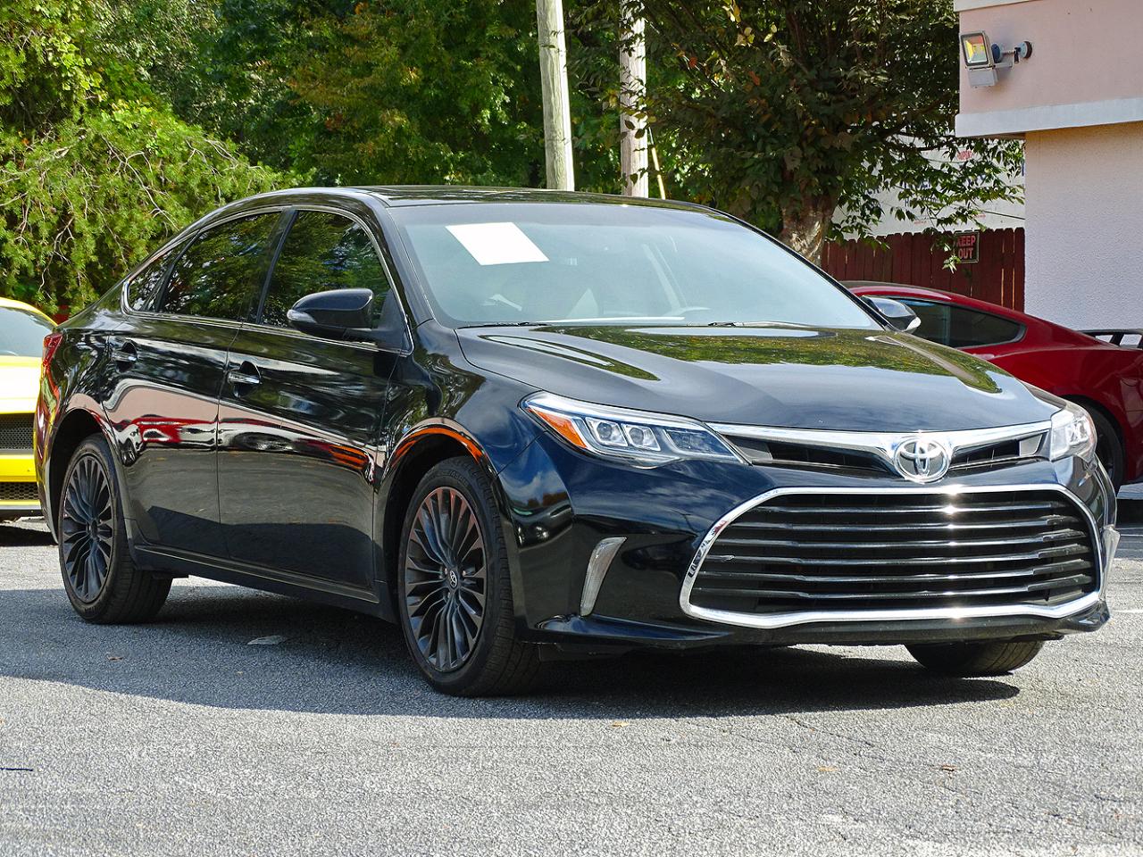 Toyota Avalon photo 8