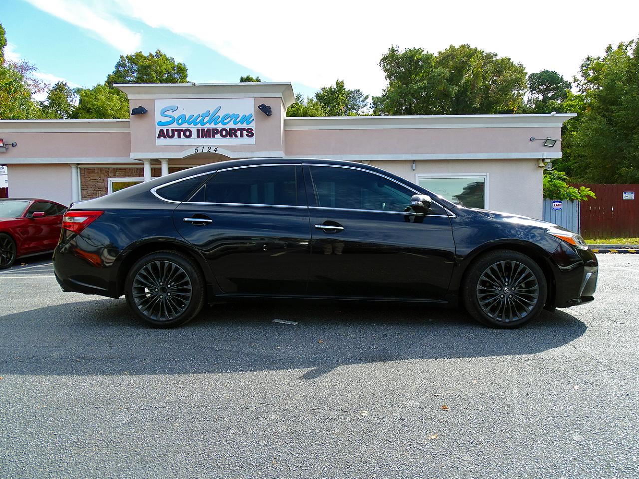 Toyota Avalon photo 9