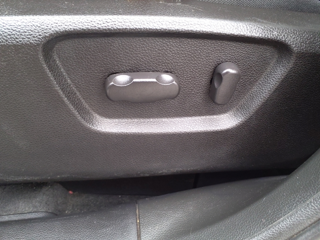 Chevrolet Captiva Sport Fleet FWD 4dr LTZ 2014