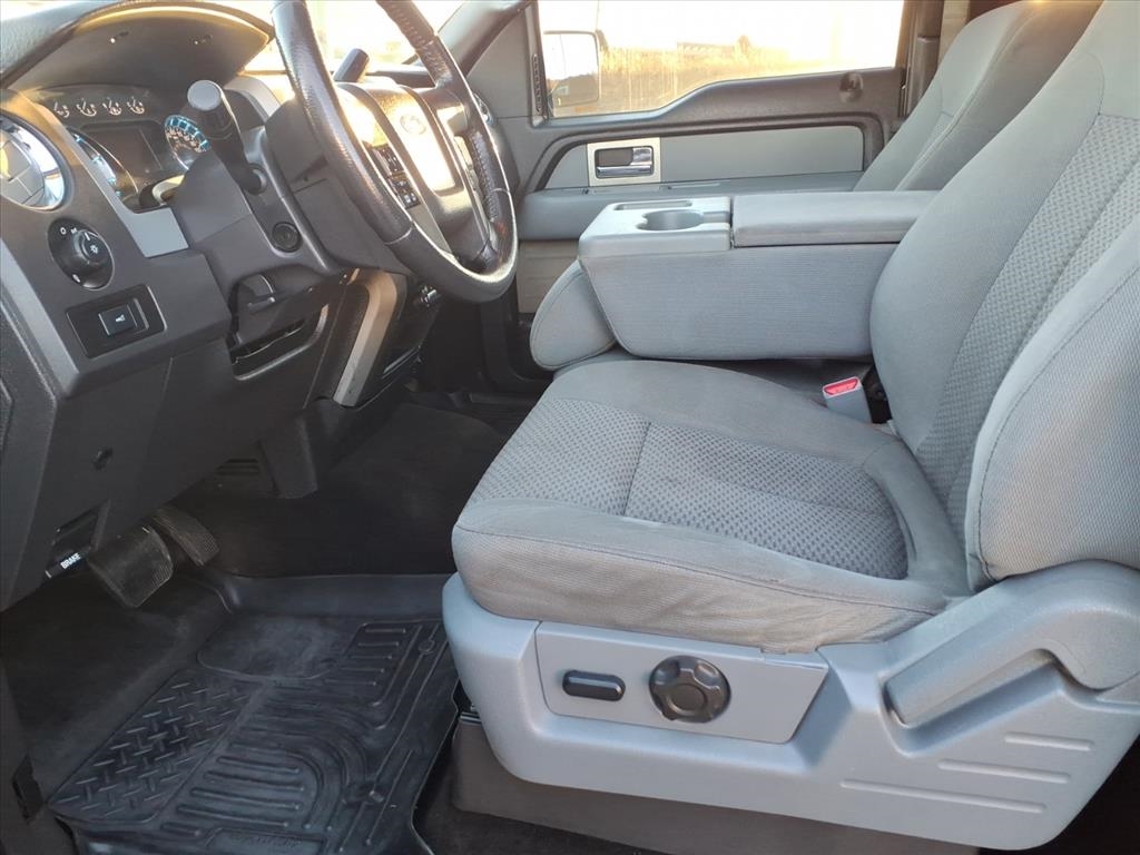 Ford F-150 4WD SuperCab 145" XLT 2011