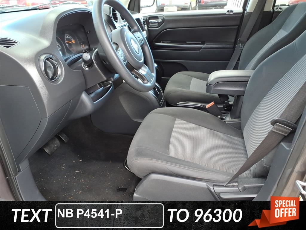 2015 Jeep Compass Sport photo 2