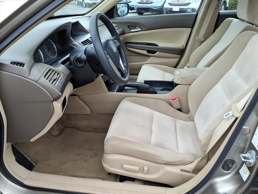 2009 Honda Accord LX-P photo 2