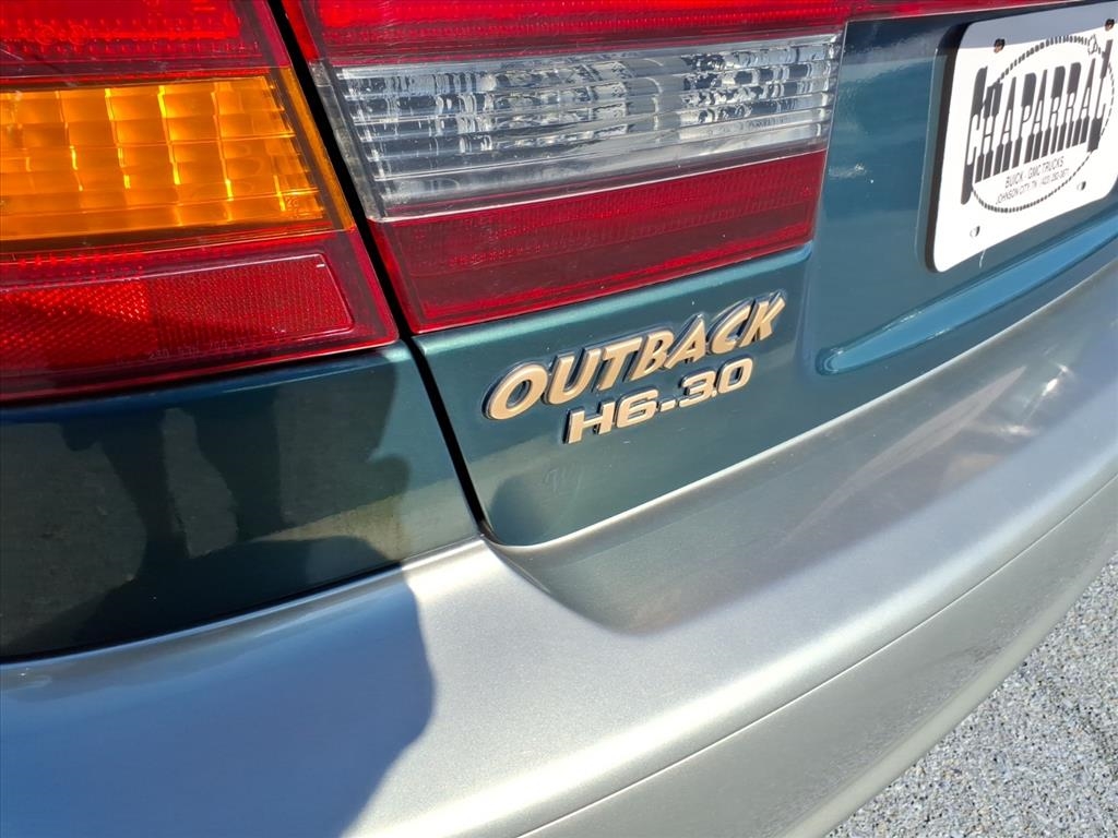 Subaru Legacy Sedan 4dr Outback H6-3.0 Auto 2003