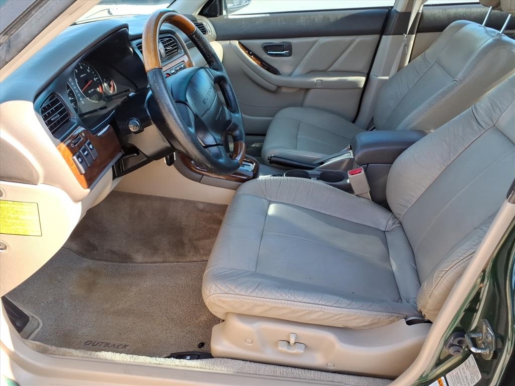 Subaru Legacy Sedan 4dr Outback H6-3.0 Auto 2003