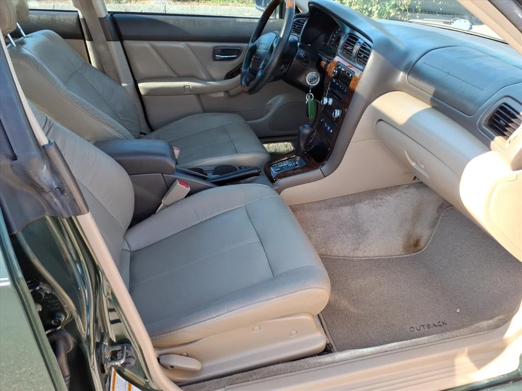 Subaru Legacy Sedan 4dr Outback H6-3.0 Auto 2003