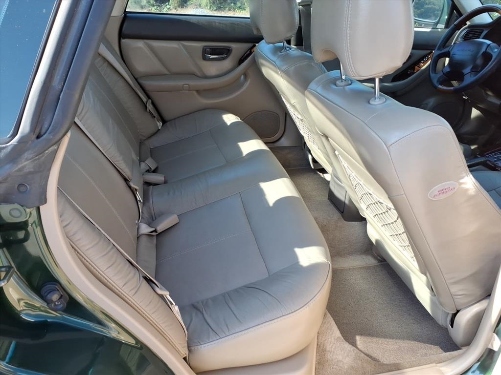 Subaru Legacy Sedan 4dr Outback H6-3.0 Auto 2003