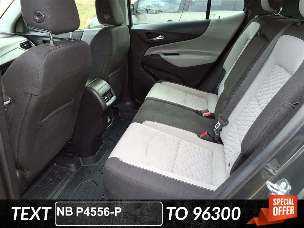 2018 Chevrolet Equinox LS photo 3