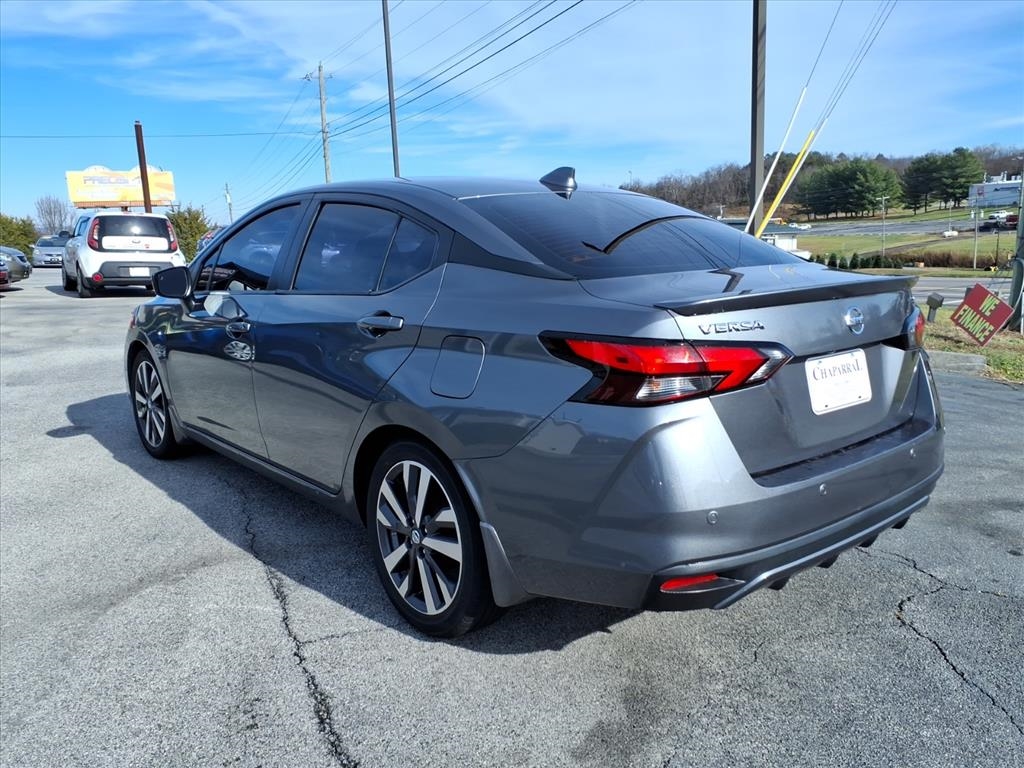 Nissan Versa SR CVT 2020