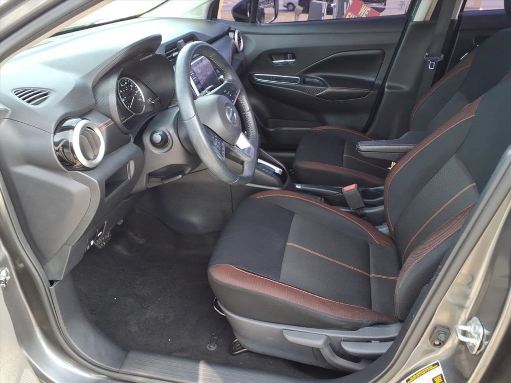 Nissan Versa SR CVT 2020