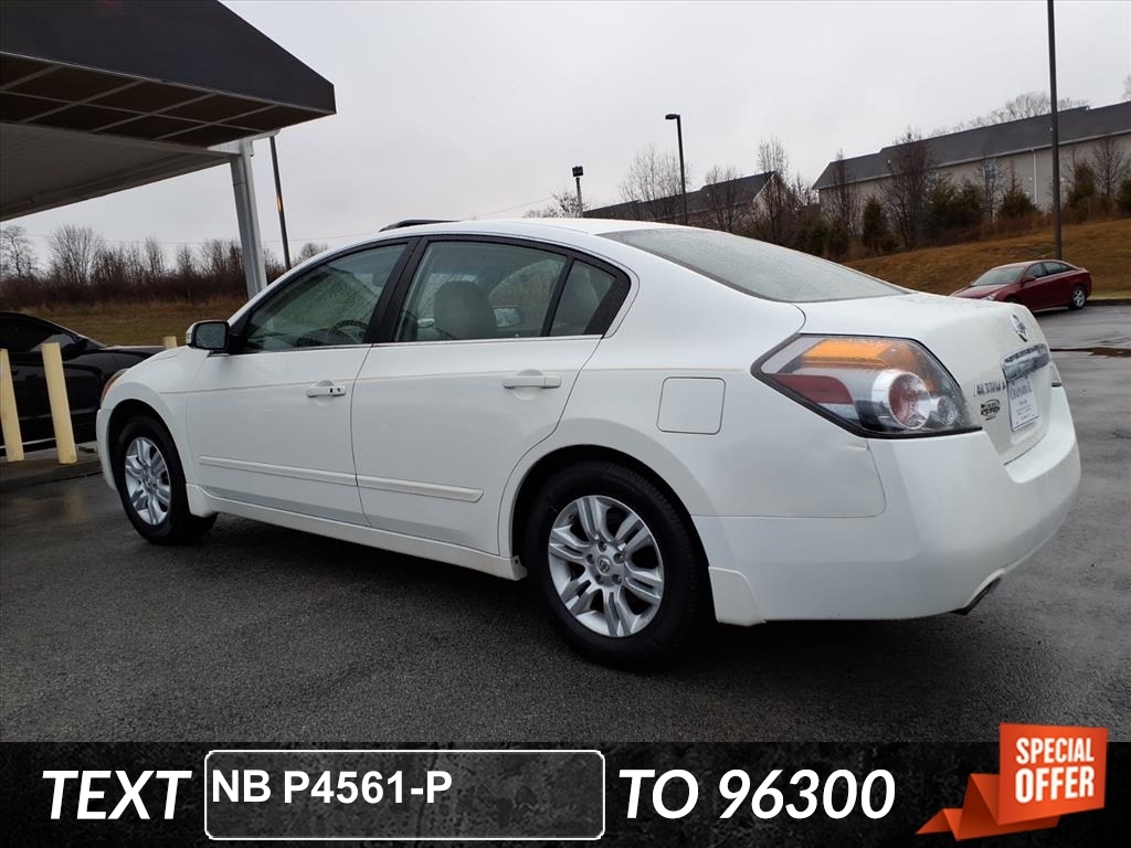 Nissan Altima 4dr Sdn I4 CVT 2.5 SL 2012